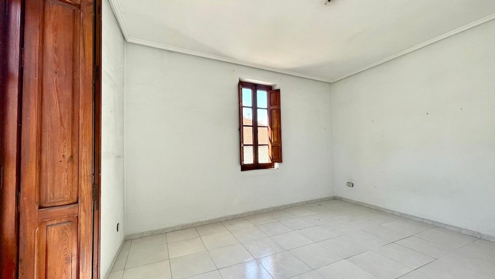 Property 2469 - Image 31